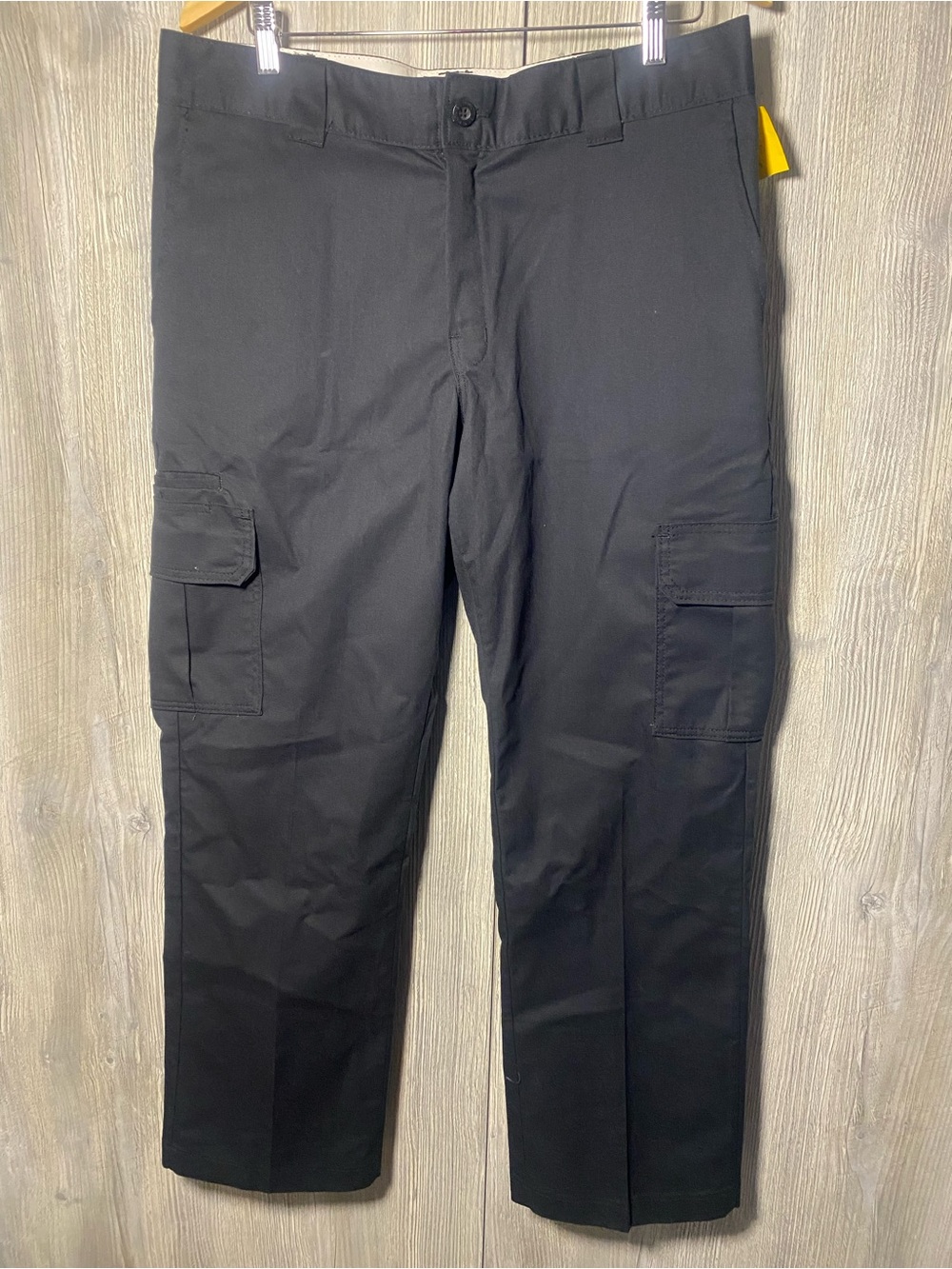Dickies Men's Flex Regular Fit Cargo
Pants - P
Size: 36W × 30L Color: Black